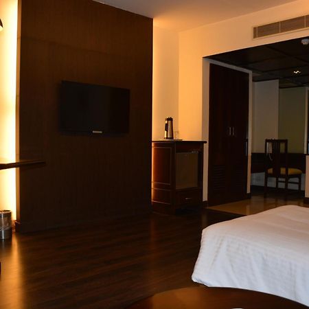 Hotel Heritage Inn Coimbatore Exterior photo