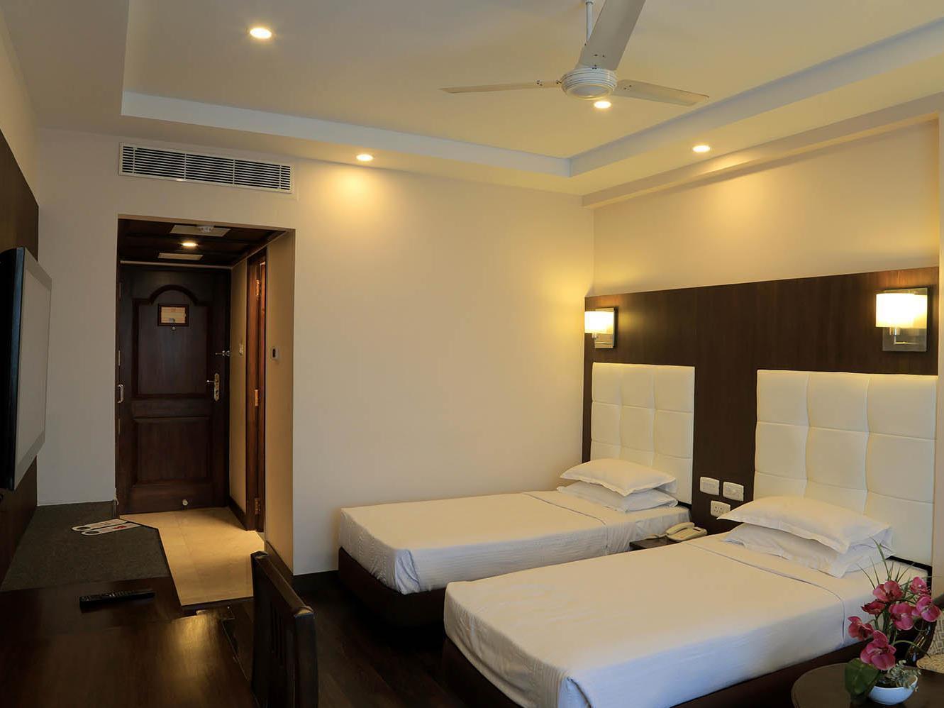 Hotel Heritage Inn Coimbatore Exterior photo